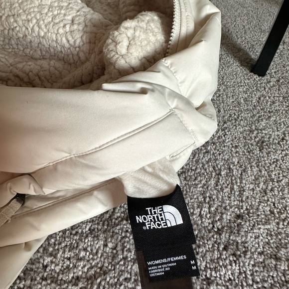 North face tan/white double sided jacket size M - Picture 3 of 4
